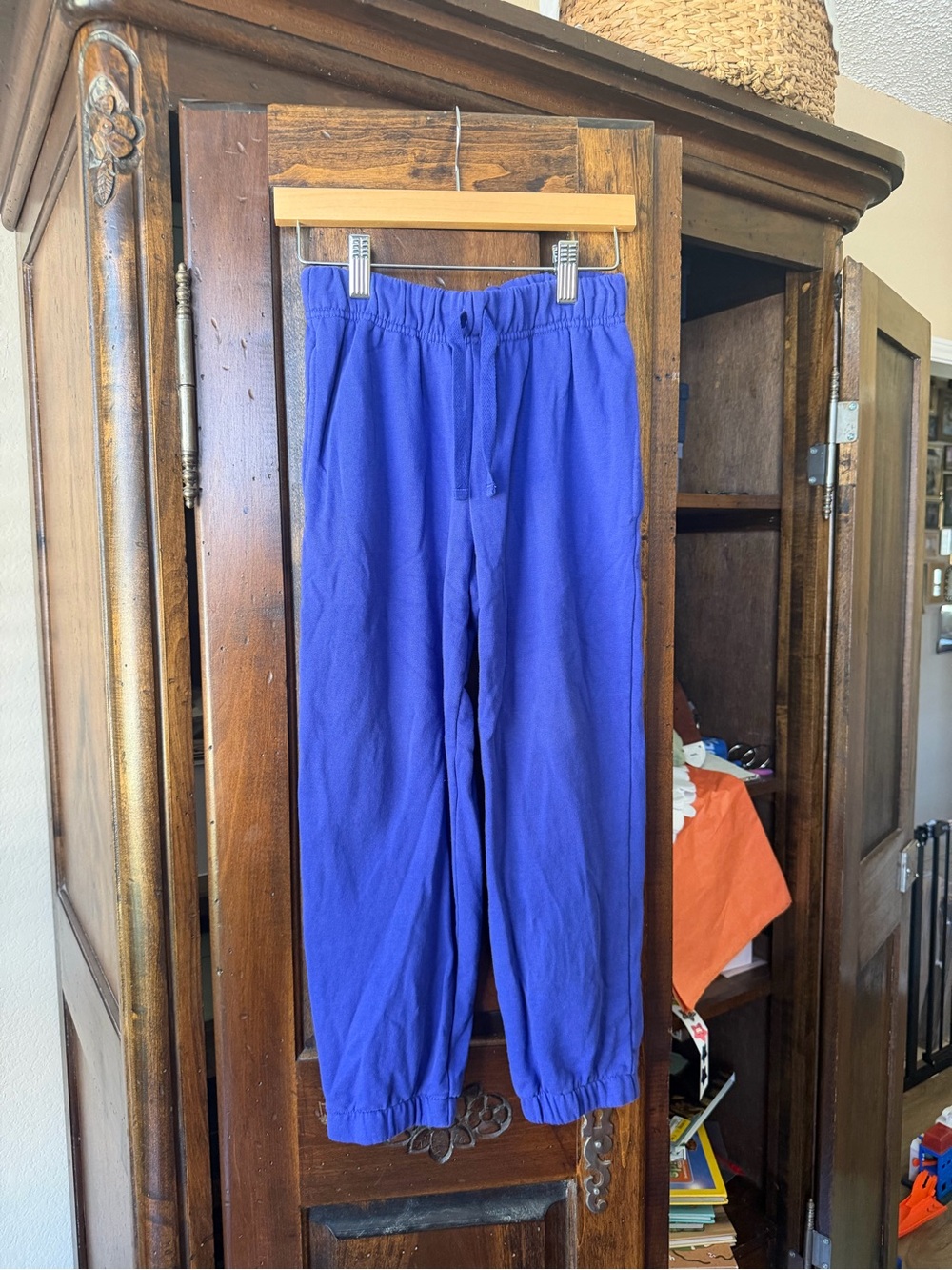 Like new Hanna Andersson French Terry Balloon Sweatpants spectrum blue size 6/7